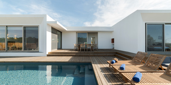 Reformas Integrales de Casas Godall · Construcción y Reforma de Piscinas