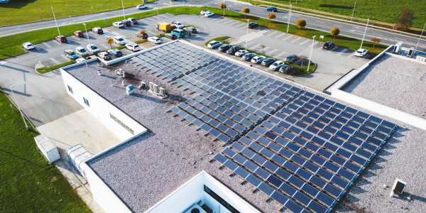 Reformas Integrales de Naves Industriales Bot · Instalación de Energías Renovables