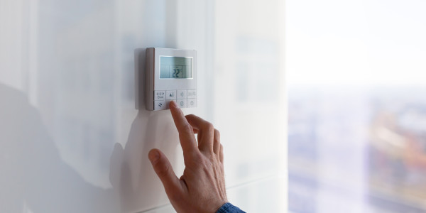 Reformas Integrales de Tiendas y Locales  Comerciales Deltebre · Instalación Domótica y Automatización